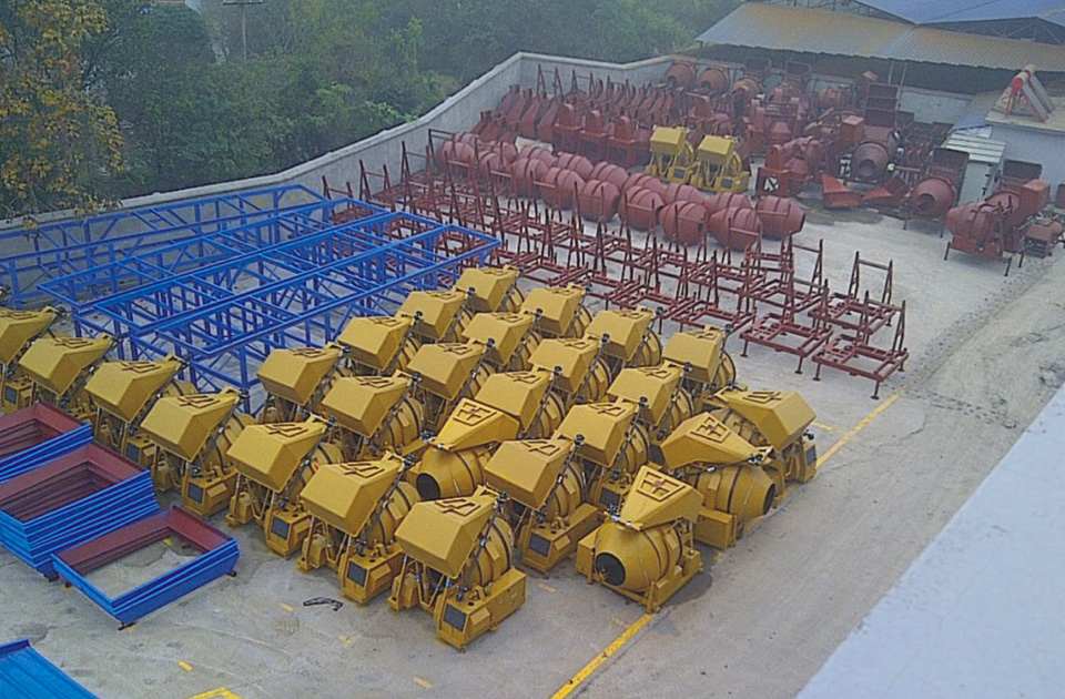 winch mixer ready to load in container